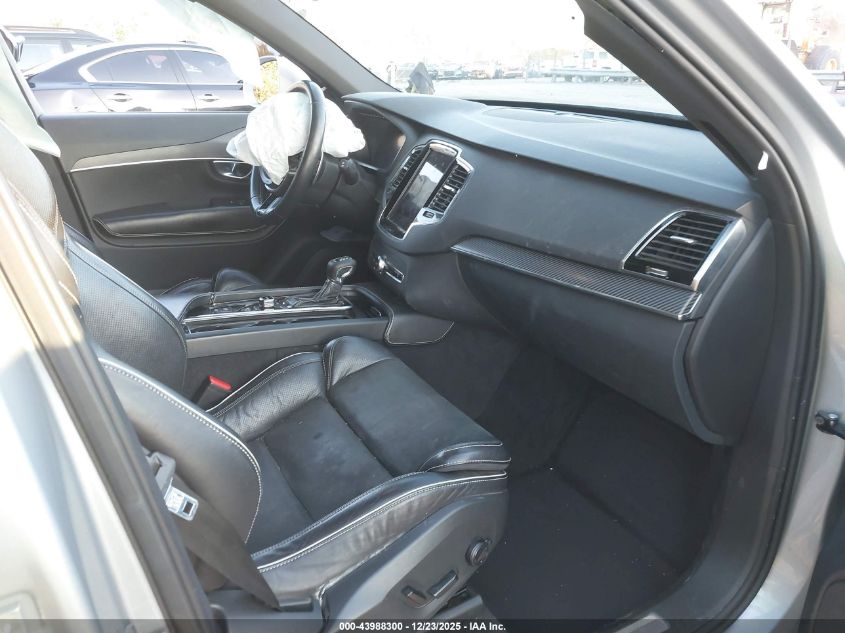 2017 Volvo Xc90 T6 R-Design