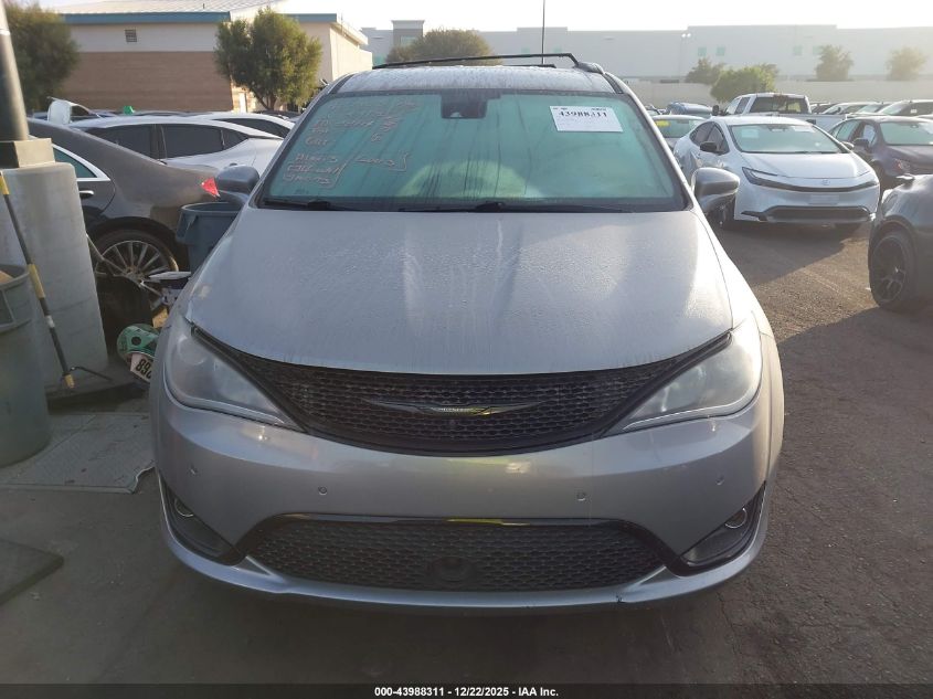 2018 Chrysler Pacifica Limited VIN: 2C4RC1GG1JR358450 Lot: 43988311