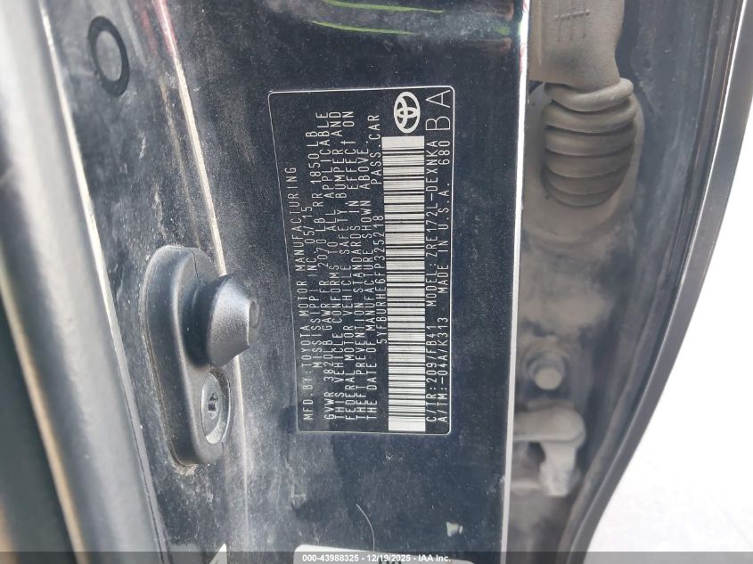 2015 Toyota Corolla Le VIN: 5YFBURHE6FP325218 Lot: 43988325