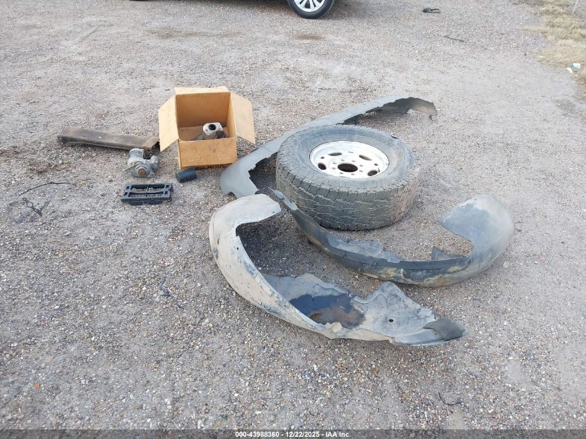 2005 Chevrolet Silverado 2500Hd Work Truck VIN: 1GCHC29225E322854 Lot: 43988360