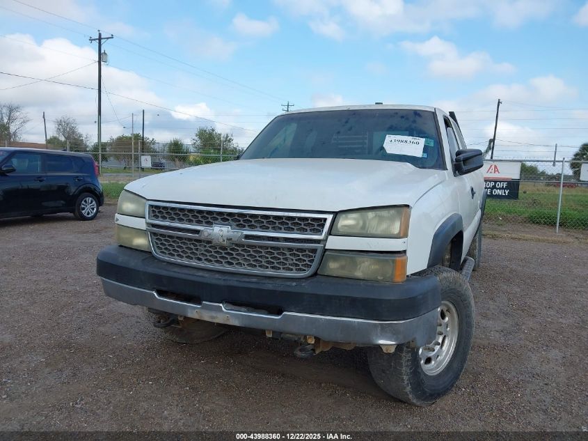 2005 Chevrolet Silverado 2500Hd Work Truck VIN: 1GCHC29225E322854 Lot: 43988360