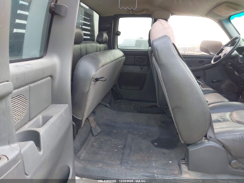 2005 Chevrolet Silverado 2500Hd Work Truck VIN: 1GCHC29225E322854 Lot: 43988360