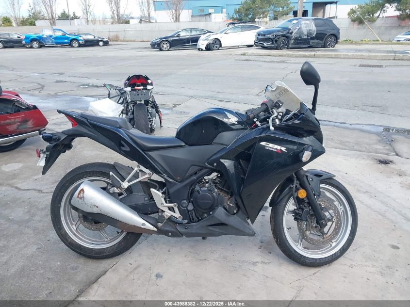 2011 Honda Cbr250 R VIN: MLHMC4111B5003435 Lot: 43988382