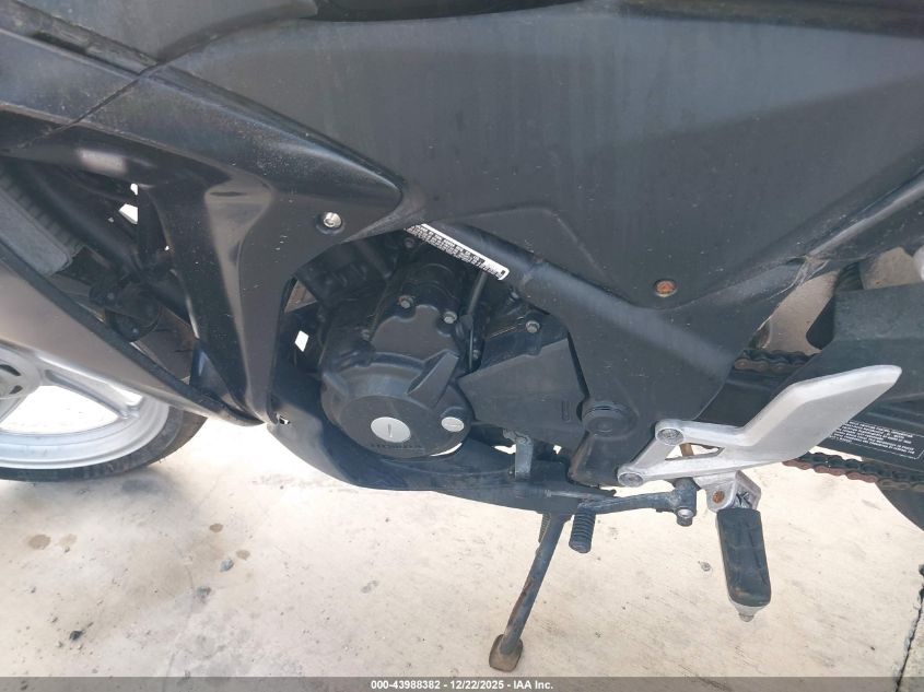 2011 Honda Cbr250 R VIN: MLHMC4111B5003435 Lot: 43988382