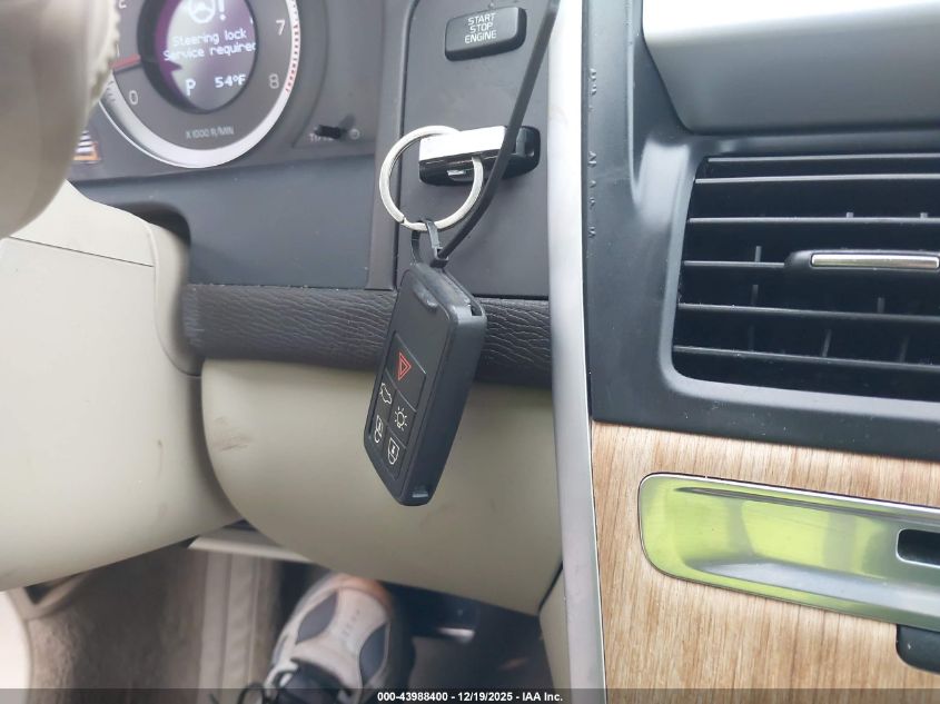 2010 Volvo Xc60 T6/T6 R-Design VIN: YV4992DZ3A2084612 Lot: 43988400