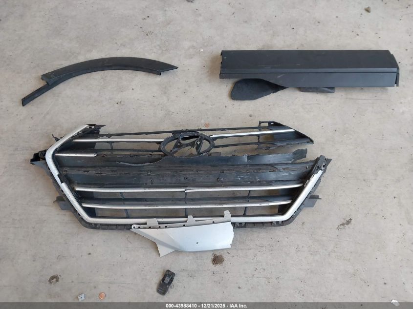 2018 Hyundai Elantra Se VIN: 5NPD74LF7JH316472 Lot: 43988410