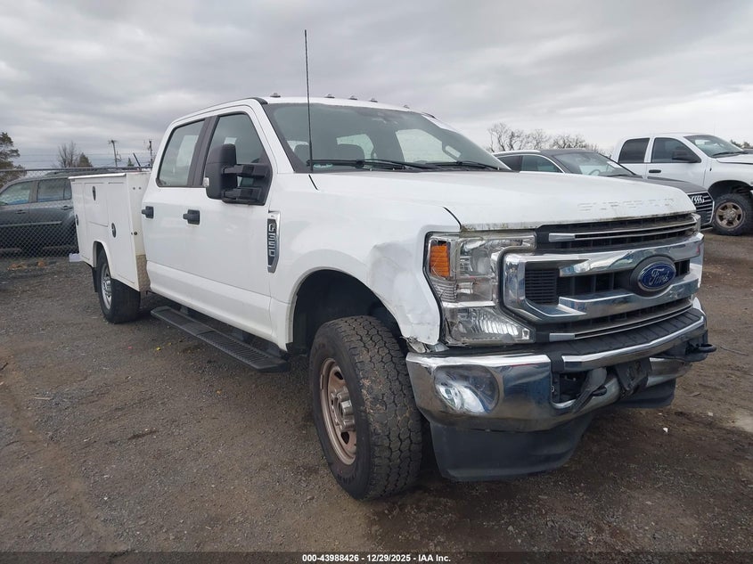 1FD8W3F63NEF84897 2022 Ford F-350 Chassis Xl auction photo 1