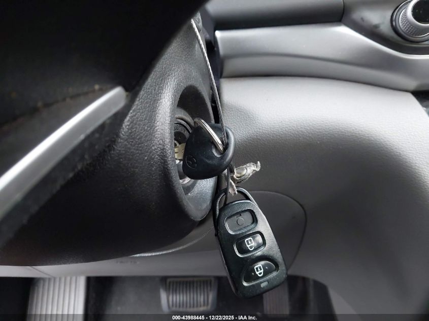 2020 Hyundai Elantra Sel VIN: 5NPD84LF8LH585564 Lot: 43988445