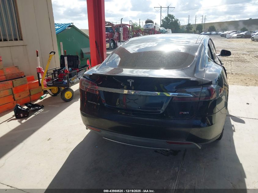 2013 Tesla Model S Performance VIN: 5YJSA1DPXDFP04586 Lot: 43988520