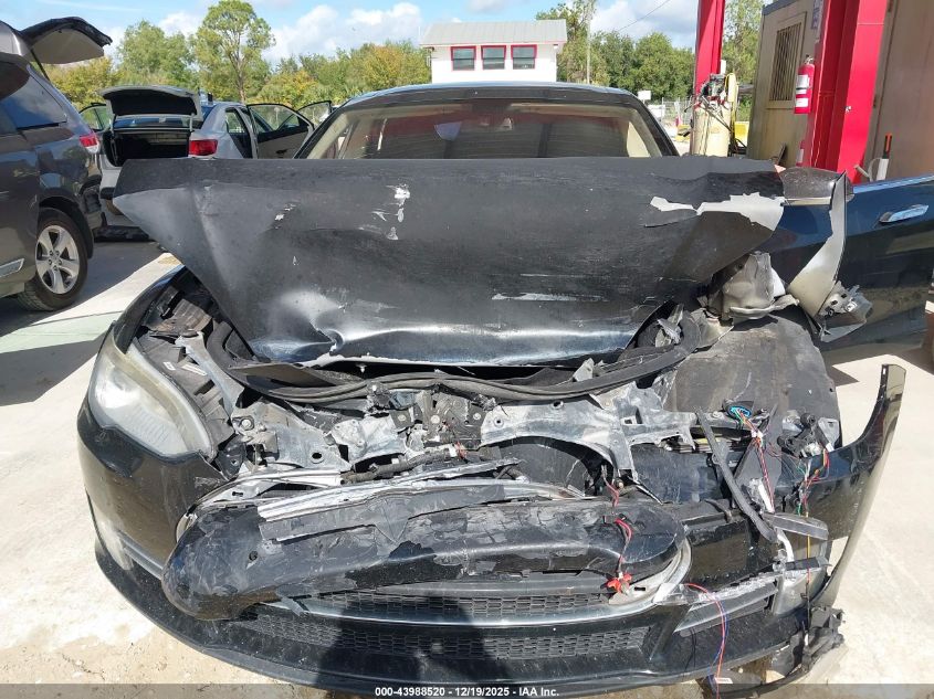 2013 Tesla Model S Performance VIN: 5YJSA1DPXDFP04586 Lot: 43988520