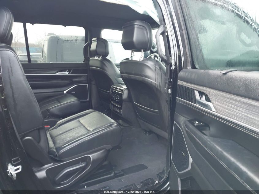 2023 Jeep Wagoneer L Series Ii 4X4 VIN: 1C4SJSBP0PS523206 Lot: 43988525