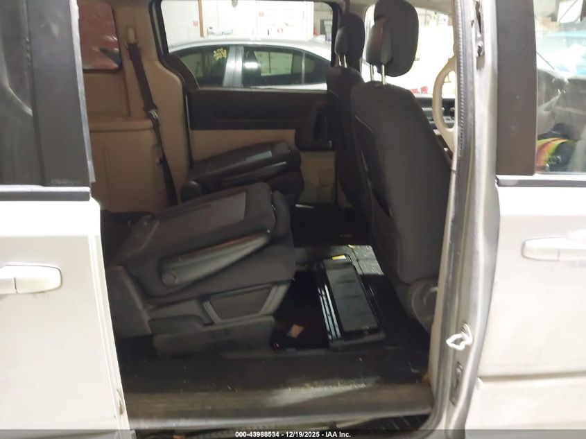 2010 Dodge Grand Caravan Hero VIN: 2D4RN3D19AR353053 Lot: 43988534