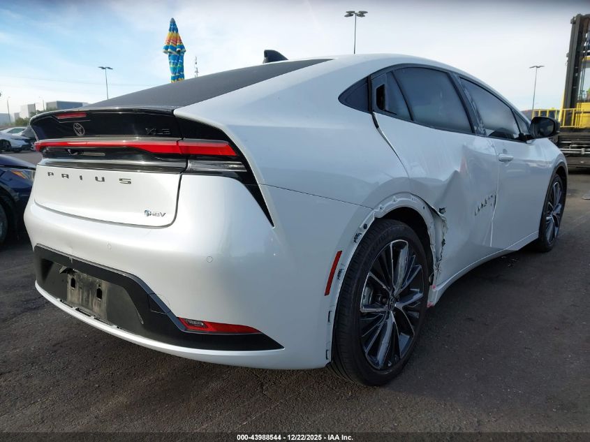 2026 Toyota Prius Xle VIN: JTDACAAU2T3066944 Lot: 43988544