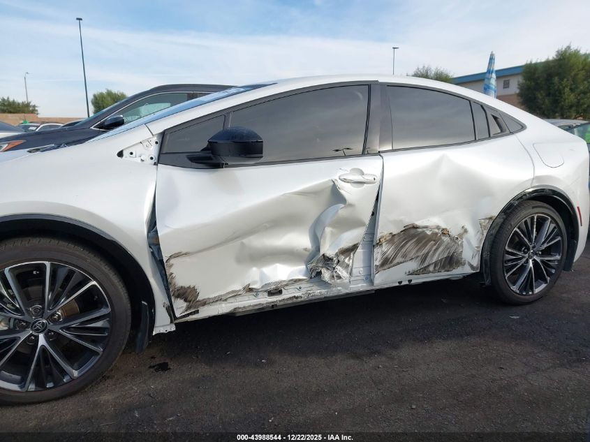 2026 Toyota Prius Xle VIN: JTDACAAU2T3066944 Lot: 43988544