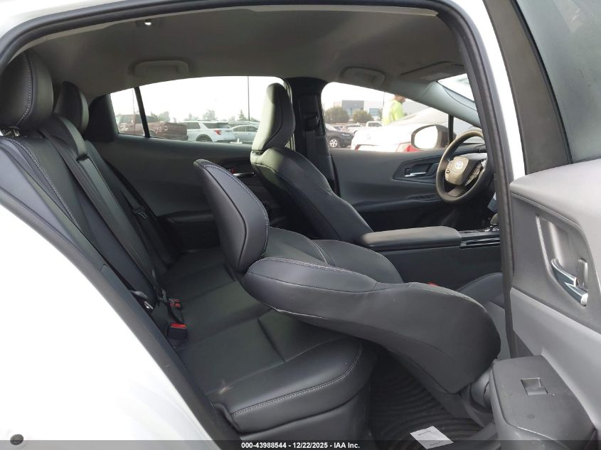 2026 Toyota Prius Xle VIN: JTDACAAU2T3066944 Lot: 43988544