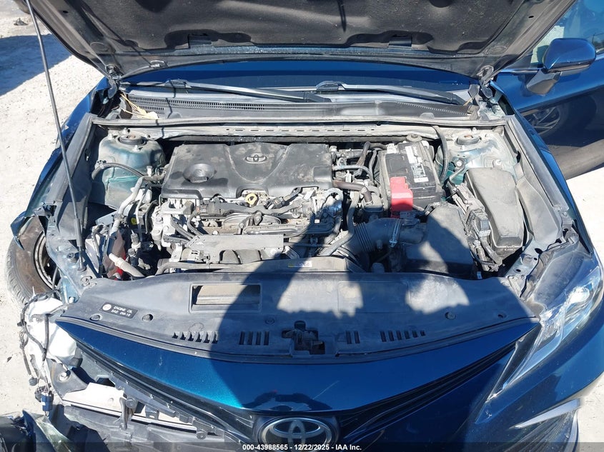 2021 Toyota Camry Le VIN: 4T1C11AK8MU581869 Lot: 43988565