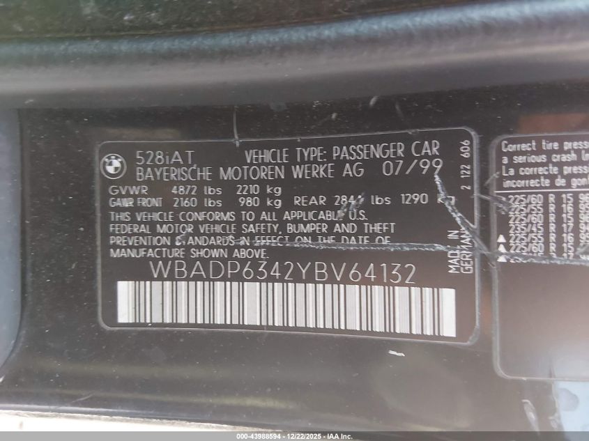 2000 BMW 528Ia Sport VIN: WBADP6342YBV64132 Lot: 43988594