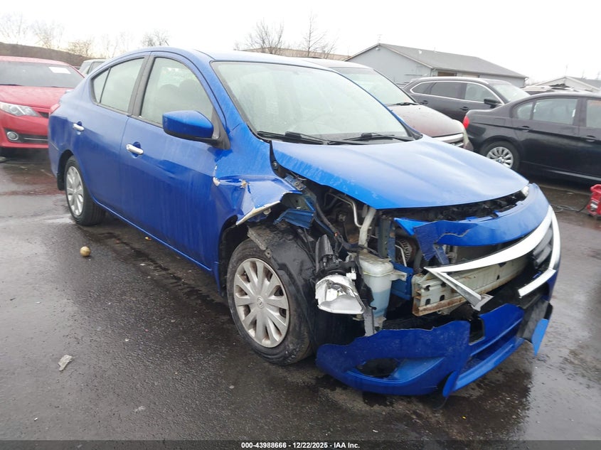 3N1CN7AP3FL942402 2015 Nissan Versa 1.6 Sv auction photo 1