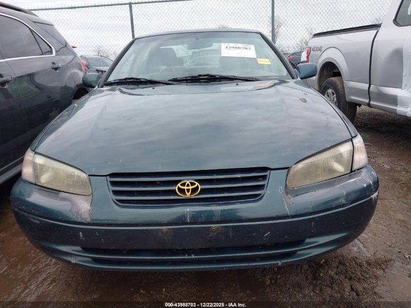 1998 Toyota Camry Le V6 VIN: 4T1BF22K6WU050609 Lot: 43988703