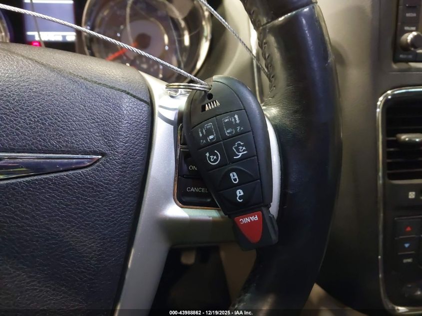 2014 Chrysler Town & Country Touring VIN: 2C4RC1BGXER272132 Lot: 43988862