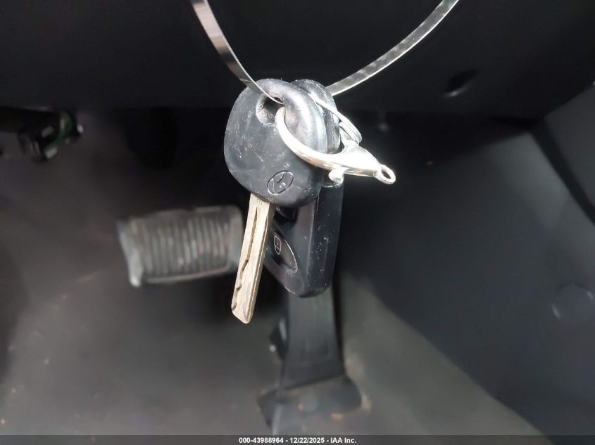 2012 Hyundai Tucson Gls VIN: KM8JUCAC3CU493524 Lot: 43988964