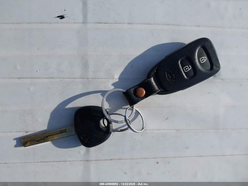 2017 Hyundai Accent Se VIN: KMHCT4AE5HU205609 Lot: 43988992