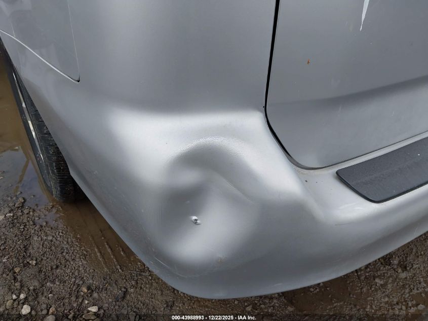 2002 Honda Odyssey Ex-L VIN: 5FNRL18912B055679 Lot: 43988993