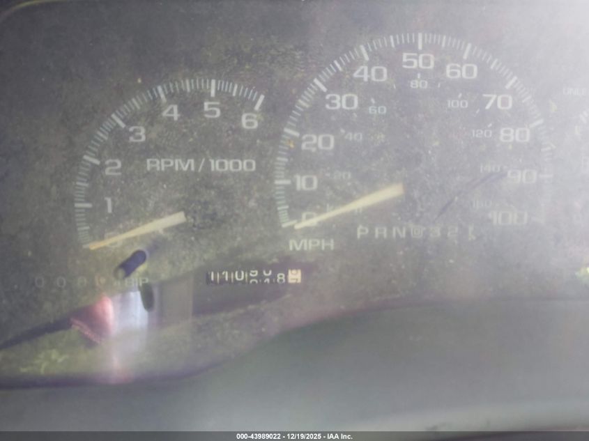 2000 Chevrolet C3500 VIN: 1GCGC33R1YF516832 Lot: 43989022