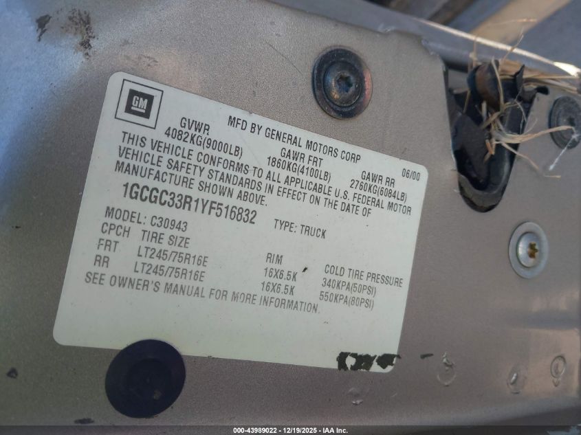 2000 Chevrolet C3500 VIN: 1GCGC33R1YF516832 Lot: 43989022