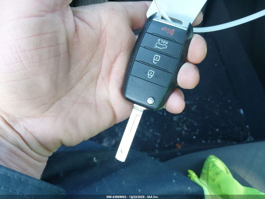 2018 Kia Sorento 2.4L Lx VIN: 5XYPG4A37JG416195 Lot: 43989082