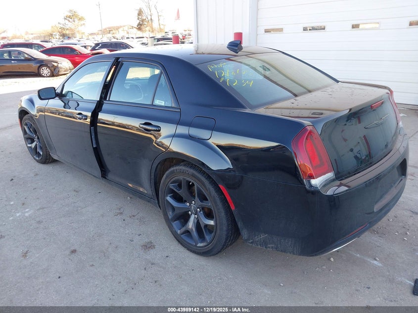 2016 Chrysler 300 300S