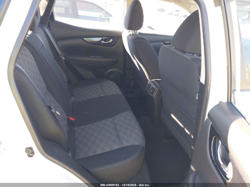 2017 Nissan Rogue Sport Sv VIN: JN1BJ1CPXHW012236 Lot: 43989182