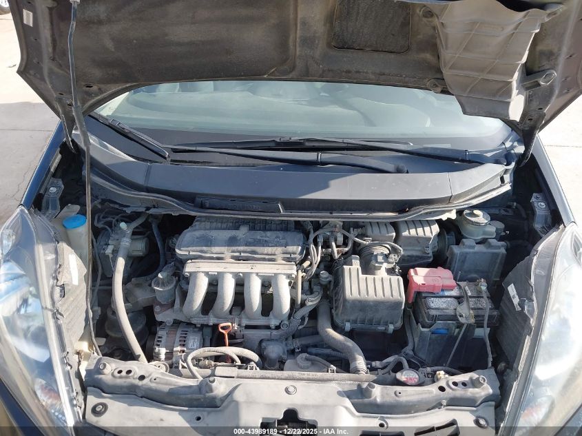 2013 Honda Fit VIN: JHMGE8G33DC035682 Lot: 43989189