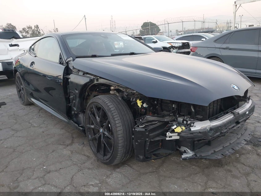 BMW 8 SERIES 840I