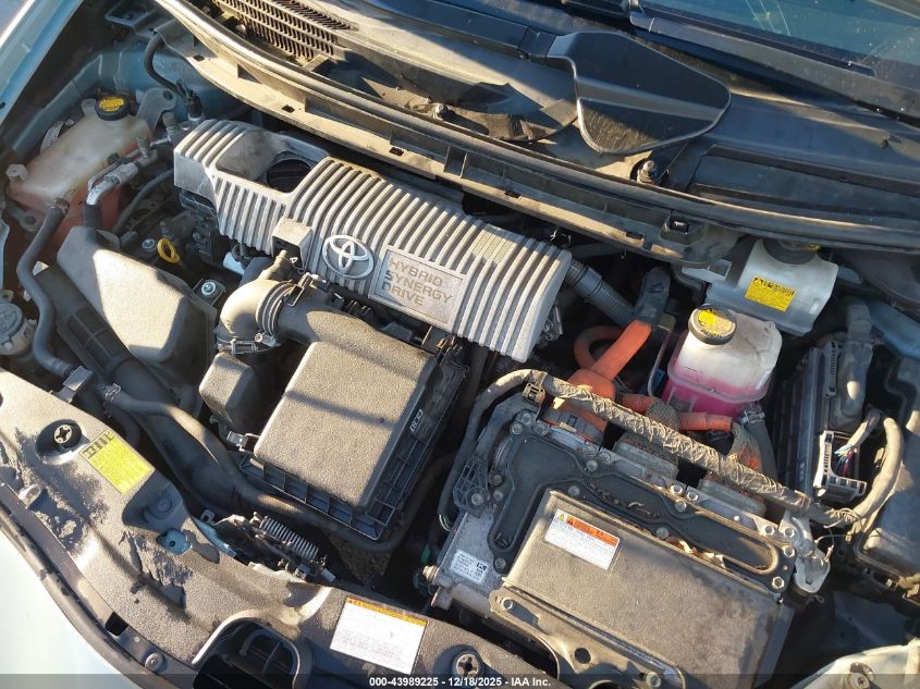 2013 Toyota Prius Two VIN: JTDKN3DU8D1632916 Lot: 43989225