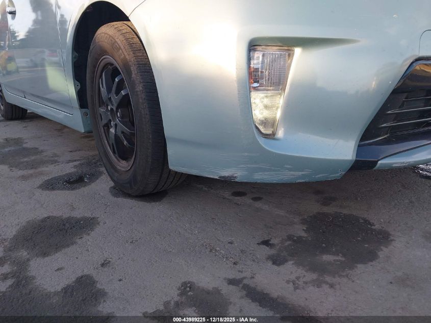 2013 Toyota Prius Two VIN: JTDKN3DU8D1632916 Lot: 43989225