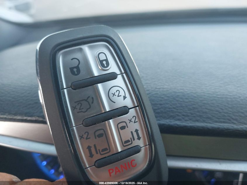 2021 Chrysler Pacifica Limited Awd VIN: 2C4RC3GGXMR544875 Lot: 43989306