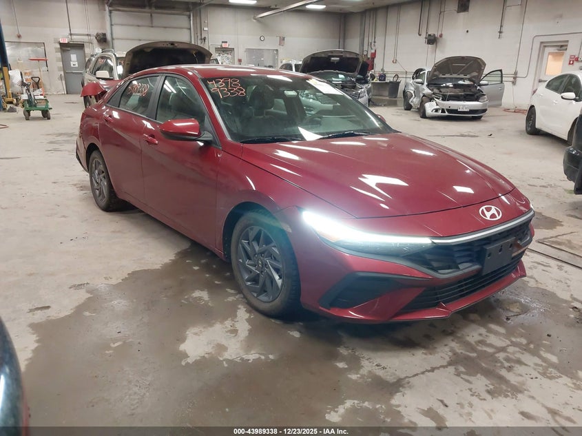 2024 Hyundai Elantra Sel