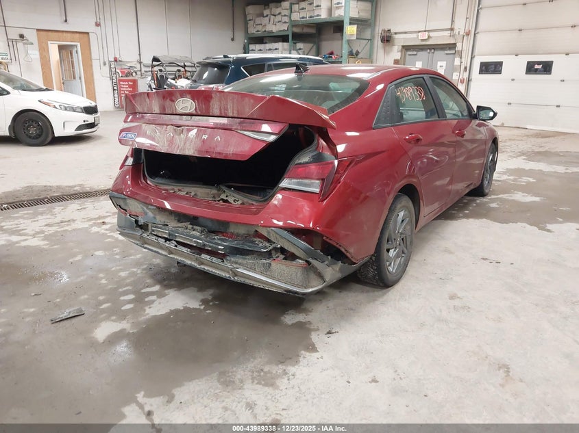 2024 Hyundai Elantra Sel