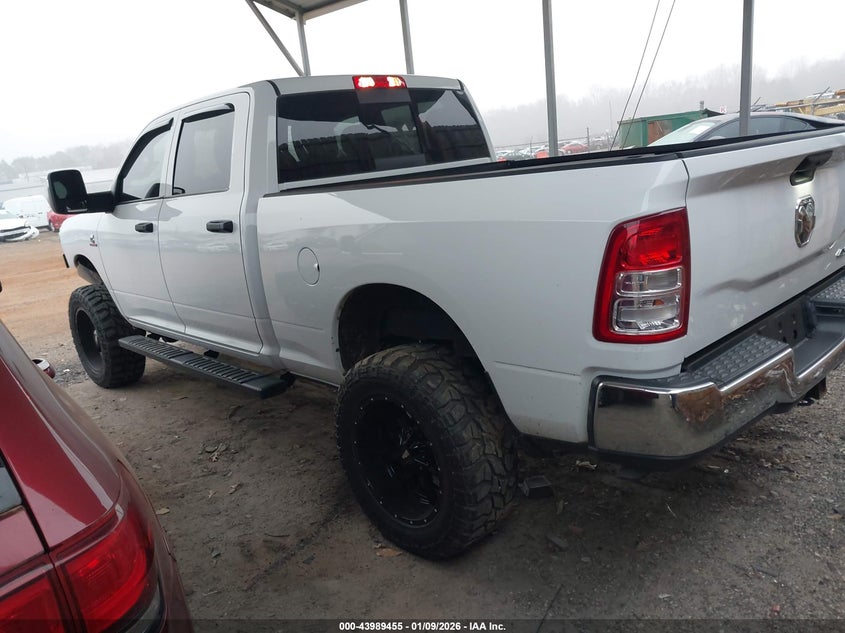 Vin: 3c6ur5cl5pg512389, lot: 44485163, ram 2500 tradesman  4x4 6'4 box 20233