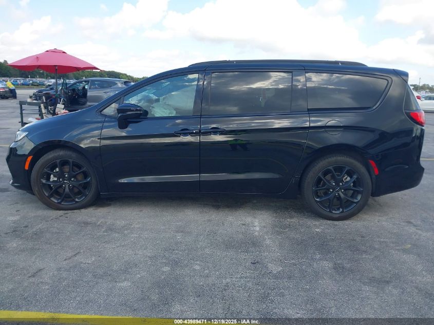 2025 Chrysler Pacifica Limited VIN: 2C4RC1GG4SR511856 Lot: 43989471