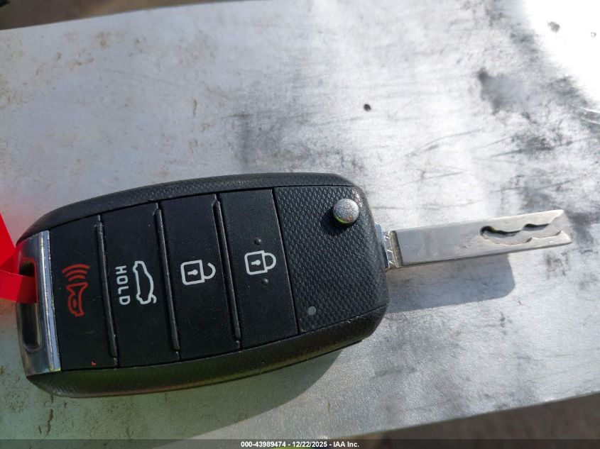 2020 Kia Optima Lx VIN: 5XXGT4L32LG393151 Lot: 43989474