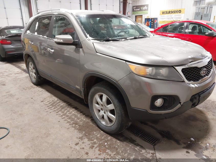5XYKTCA10BG166136 2011 Kia Sorento Lx auction photo 1