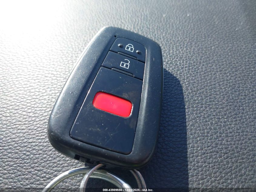 2019 Toyota Rav4 Xle Premium VIN: 2T3C1RFV9KW010106 Lot: 43989556