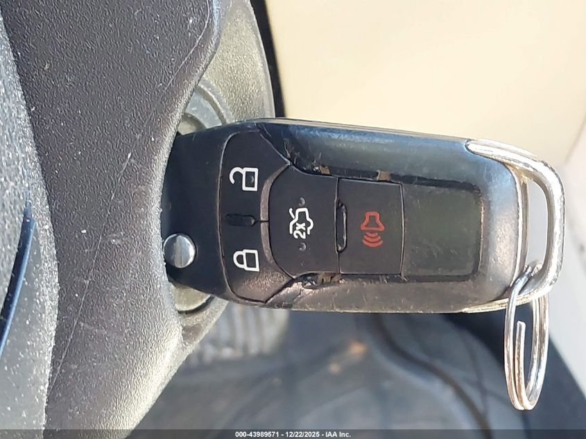 2015 Ford Fusion Se VIN: 3FA6P0HD9FR218403 Lot: 43989571