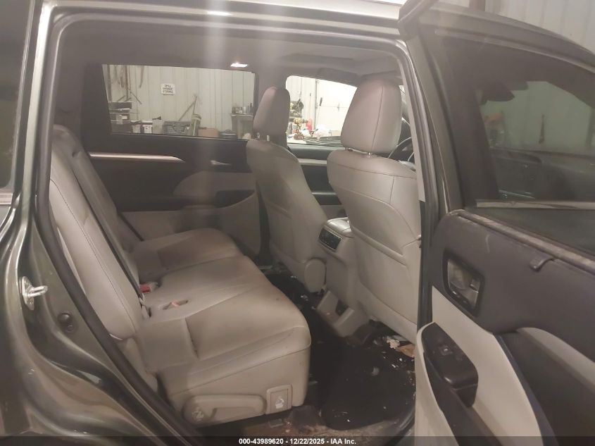 2019 Toyota Highlander Hybrid Xle VIN: 5TDJGRFHXKS075340 Lot: 43989620