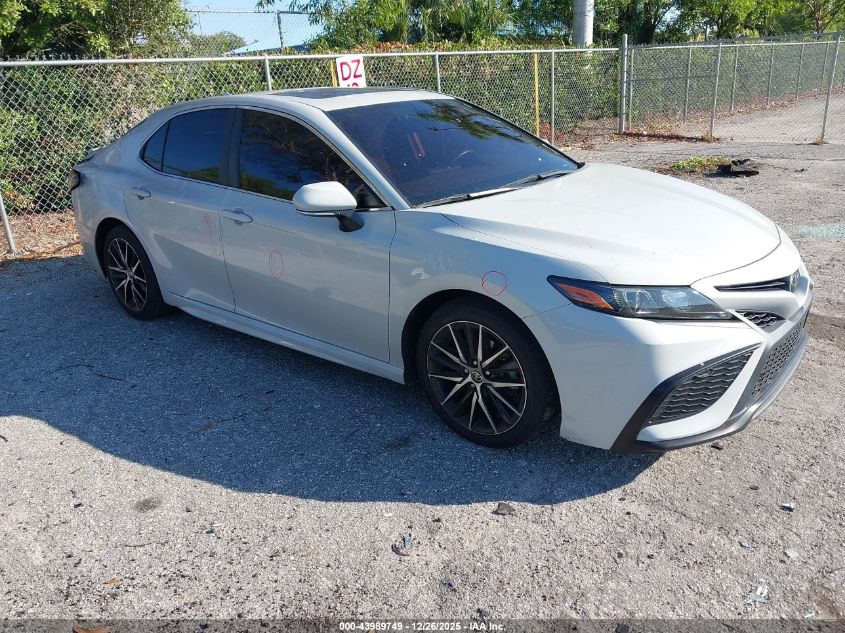 2022 Toyota Camry Se