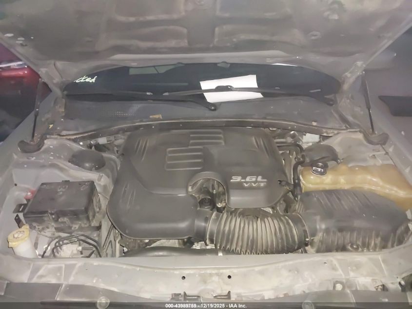 2017 Chrysler 300 300S VIN: 2C3CCABG6HH628211 Lot: 43989759