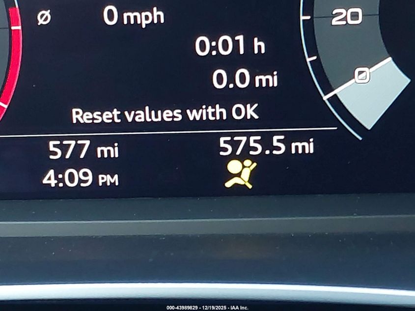 2025 Audi Q3 Premium 45 Tfsi S Line Quattro Tiptronic VIN: WA1DECF33S1068466 Lot: 43989829