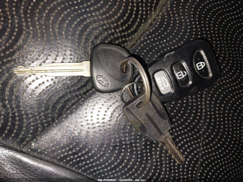 2013 Hyundai Elantra Limited VIN: KMHDH4AE7DU722541 Lot: 43989838